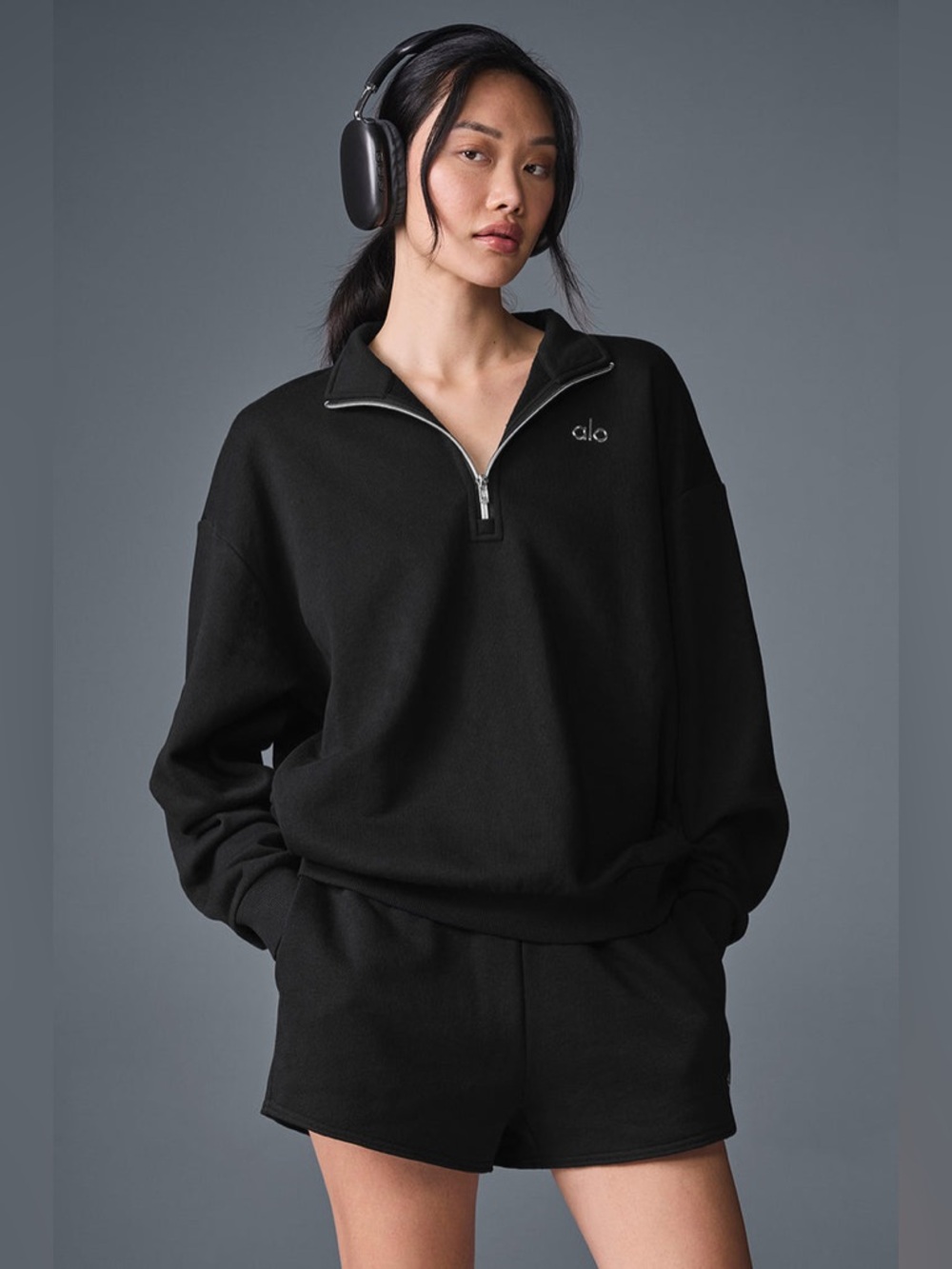 ALO Yoga Black Quarter-Zip Pullover Sweatshirt